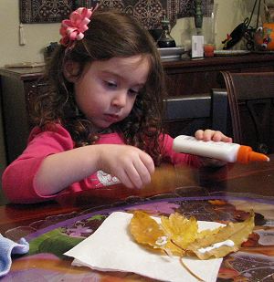 Pinecone Turkey Glue Feathers 2