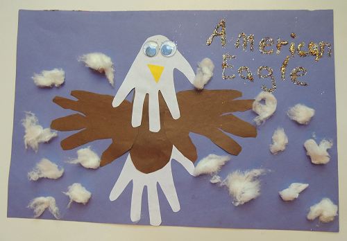 Patriotic Hand Print Bald Eagle Craft for the Fourth of July from Naturally Educational